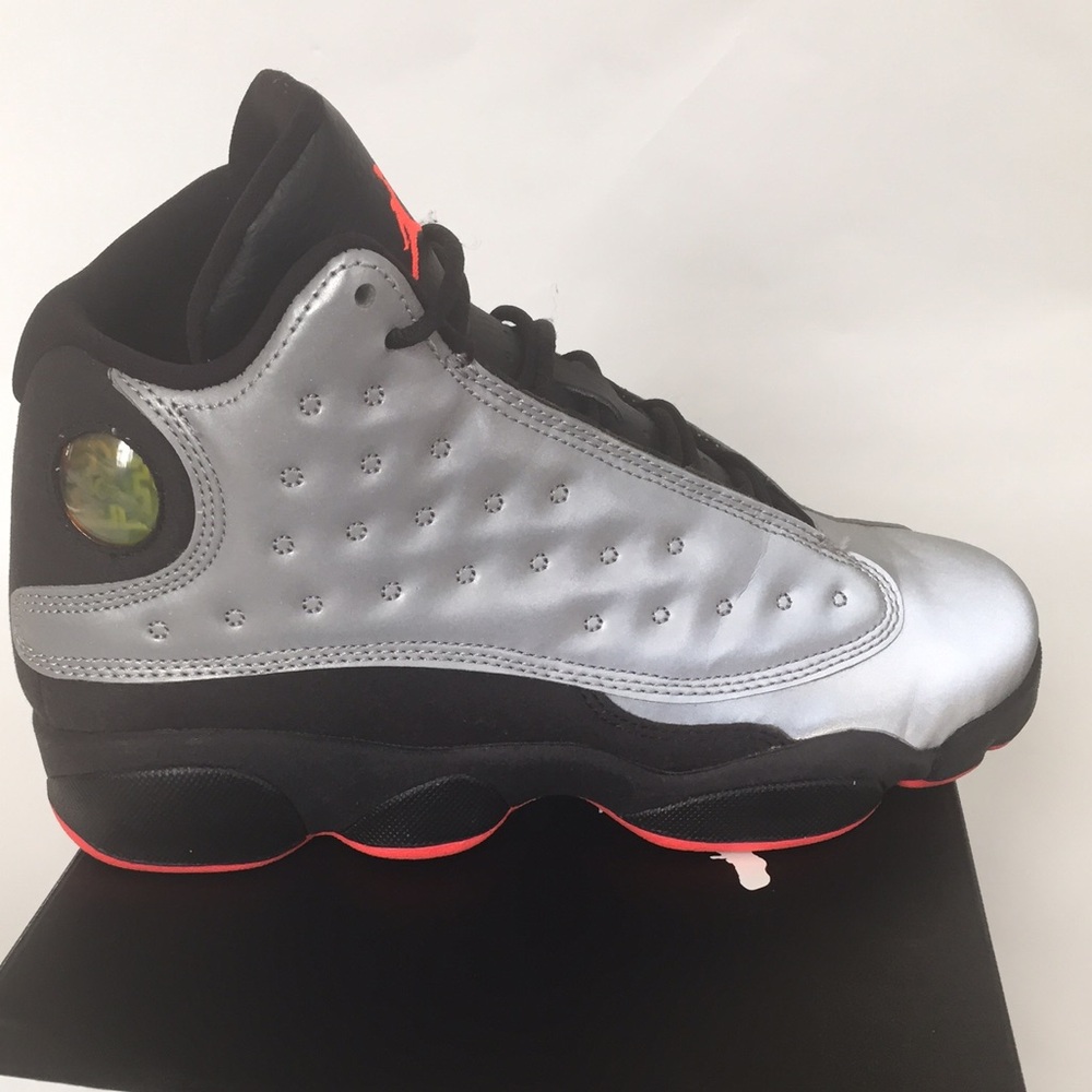 Air Jordan 13 3M-Reflective (GS Size 6)
